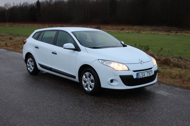 443738-7 Renault Megane -11 (LSA757)