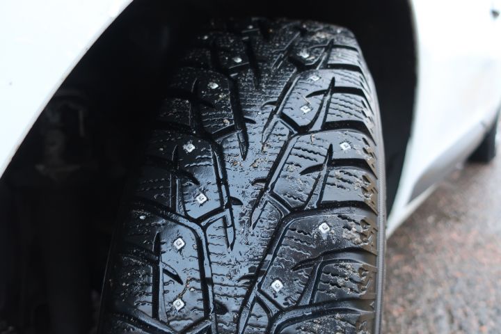 443738-10 Renault Megane -11 (LSA757)