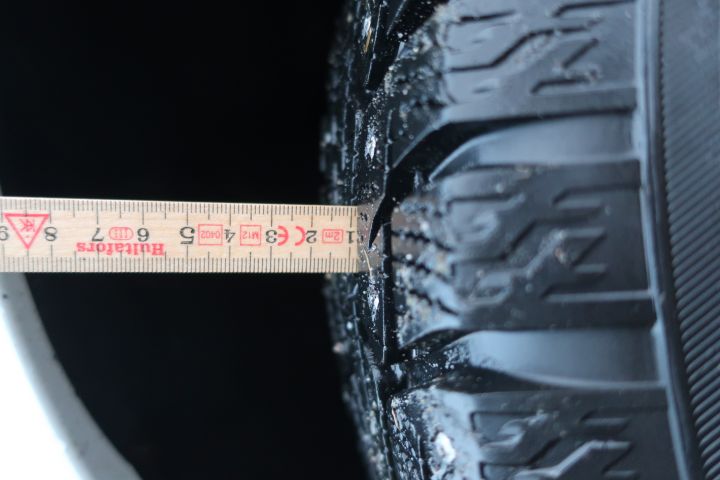 443738-11 Renault Megane -11 (LSA757)