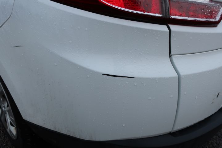 443738-18 Renault Megane -11 (LSA757)