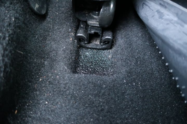 443738-28 Renault Megane -11 (LSA757)