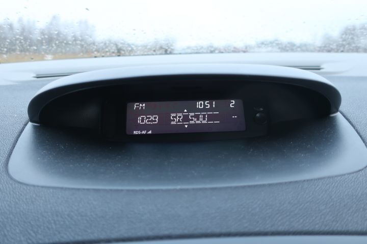 443738-39 Renault Megane -11 (LSA757)