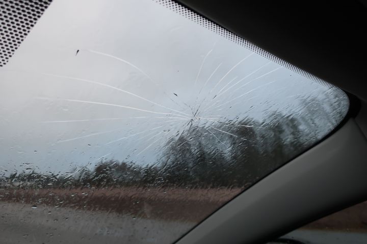 443738-48 Renault Megane -11 (LSA757)