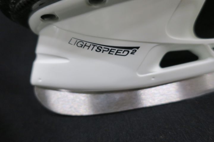 433288-6 20 pairs of Hockey skates Flite Mixed Stl