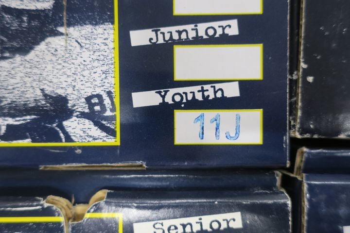 433288-18 20 pairs of Hockey skates Flite Mixed Stl