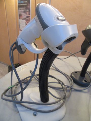 415568-9 Label printer and 4 scanner guns