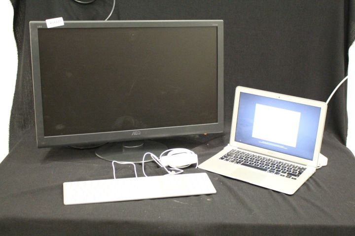 443339-1 Apple Macbook Air 1,7GHz (Mitten 2011) med 27" skärm AOC E2752V