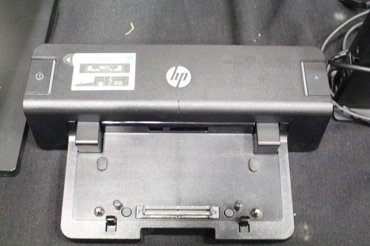 443340-10 HP Elitebook 8540p, 27 "Samsung Synmaster 850, HP Dock