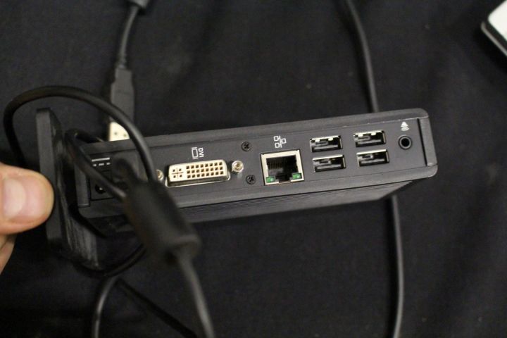 443340-14 HP Elitebook 8540p, 27 "Samsung Synmaster 850, HP Dock