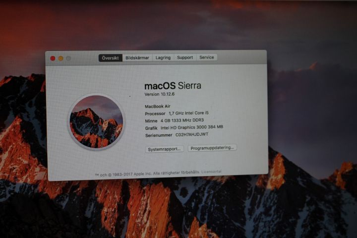 443339-12 Apple Macbook Air 1,7GHz (Mitten 2011) med 27" skärm AOC E2752V