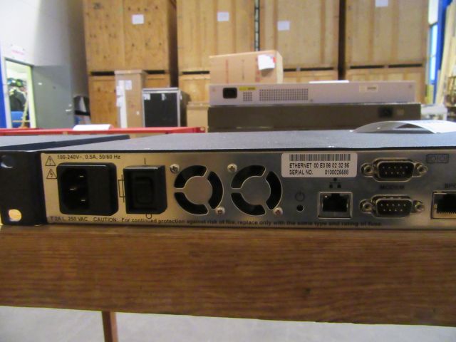 415634-6 Avocent KVM / IP switch