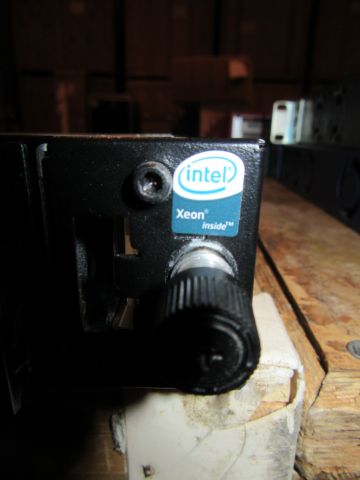 415643-3 Dell PowerEdge 1850 rack server