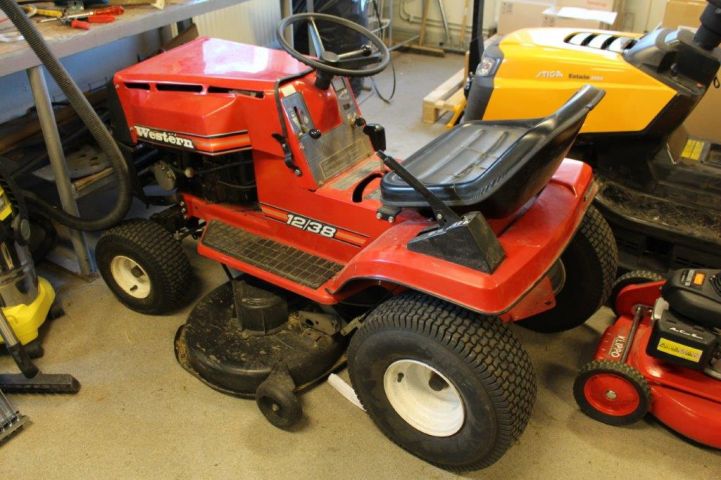 445265-1 Lawn mowers Western 12/38