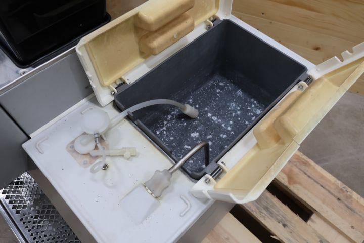 431075-7 Coffee machine Thermoplan Black & White CT1