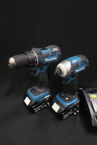 444647-2 Toolkit Makita DLX2118MJ