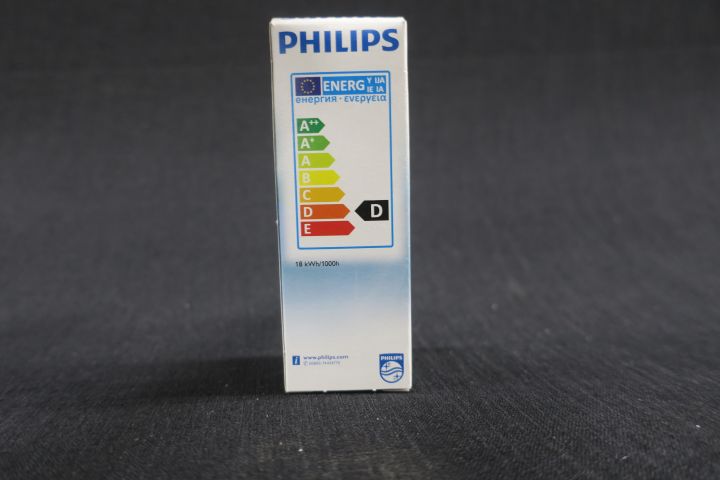 440790-3 21 st Philips EcoClassic 18W 204lm E14