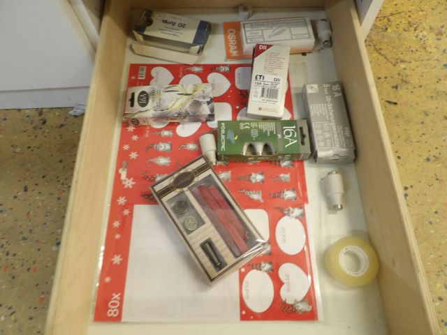 414328-11 3st Mikrovågsugnar, kaffekvarn, bryggare m.m.