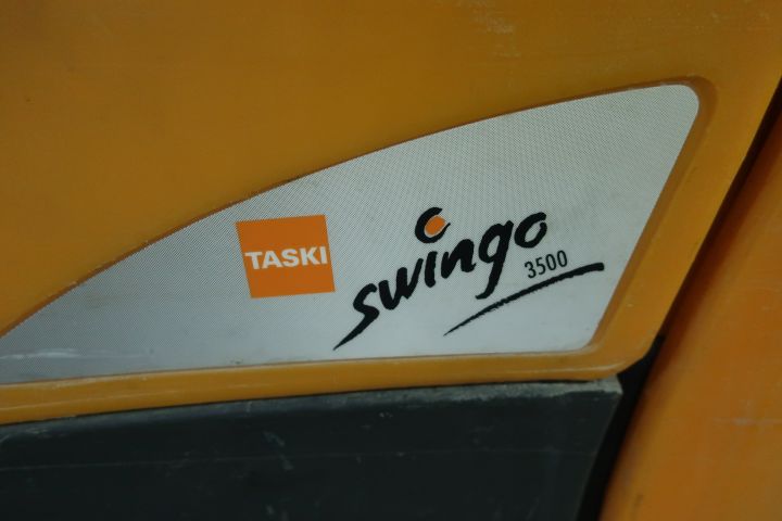 446600-13 Taski Swingo 3500 cleaning machine