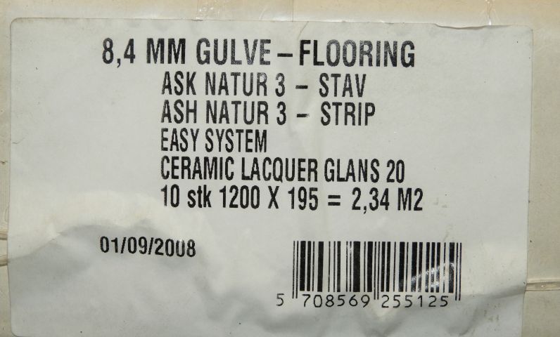 446300-3 27 st Laminatgolv Ask natur