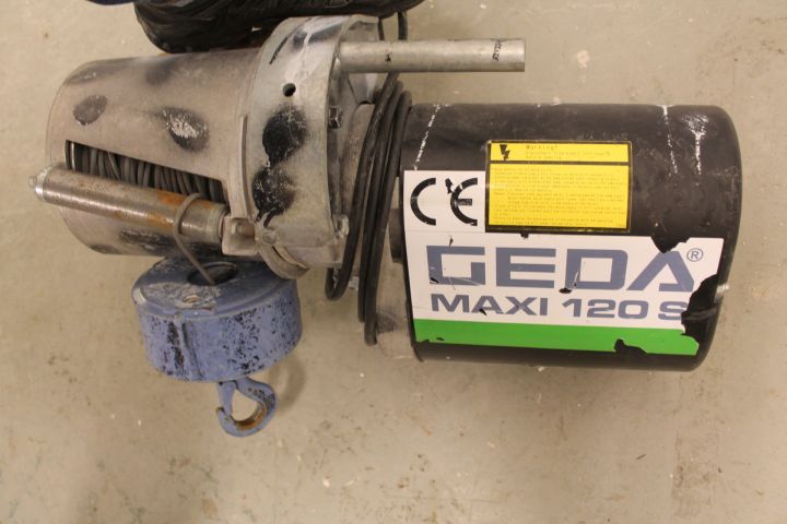448571-12 Construction vinch Geda Maxi 120S
