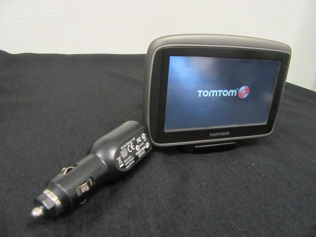 415680-1 TomTom GO 750 - GPS Navigator