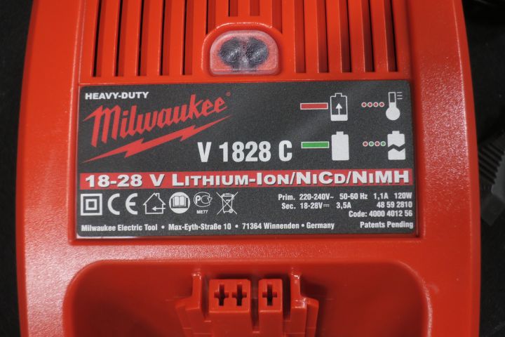 397650-2 Battery Charger Milwaukee 18-28 V - Free Shipping