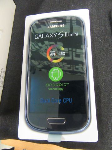 415729-6 Smartphone - 2 pcs, Galaxy J3 and Galaxy S3 mini