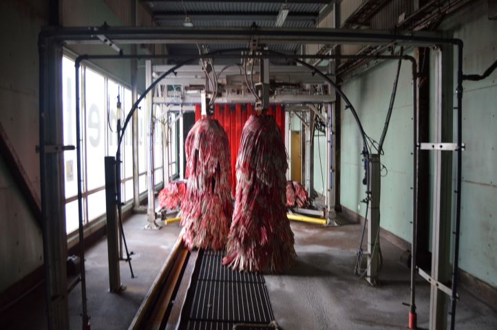 419173-7 Car wash with tracks