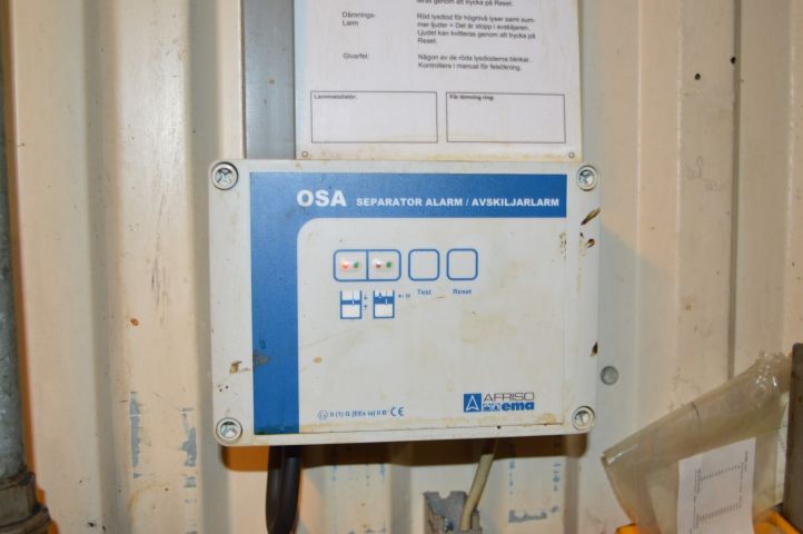 419173-24 Car wash with tracks