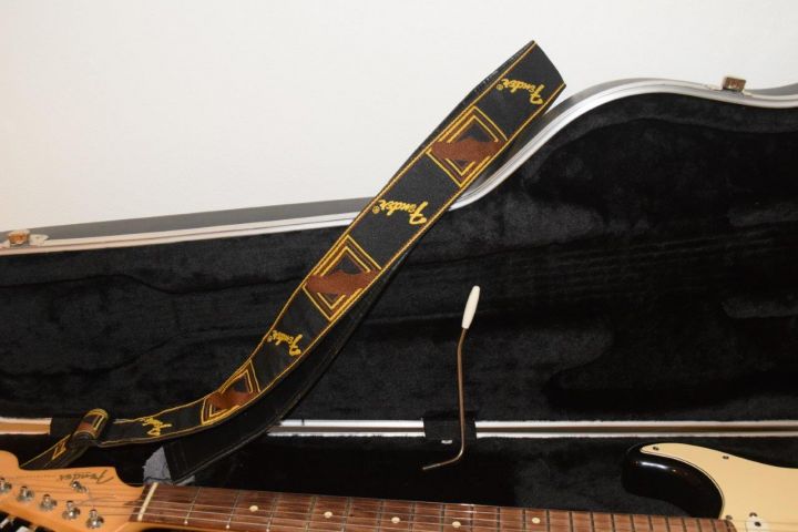 449294-3 Guitar Fender Stratocaster Corona Califonia -02