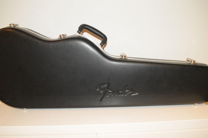 449294-12 Guitar Fender Stratocaster Corona Califonia -02