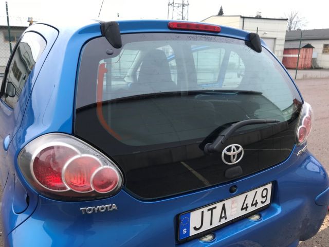 433528-19 Toyota AYGO 1.0 BLUE LINE VVT-I -09