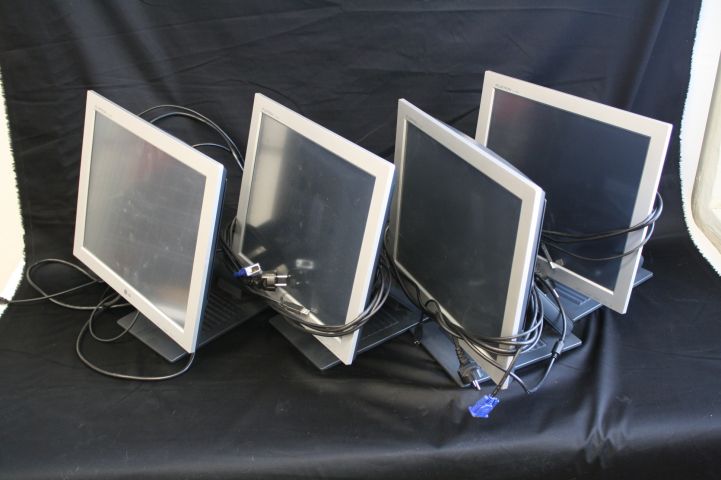 449930-2 LG Flatron L1730SF Touchscreen 4pcs selling to higgest bidder