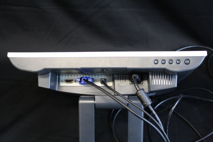 449930-8 LG Flatron L1730SF Touchscreen 4pcs selling to higgest bidder