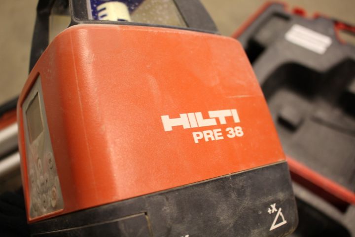 447999-3 Tvåfalslaser med stativ Hilti PRE 38