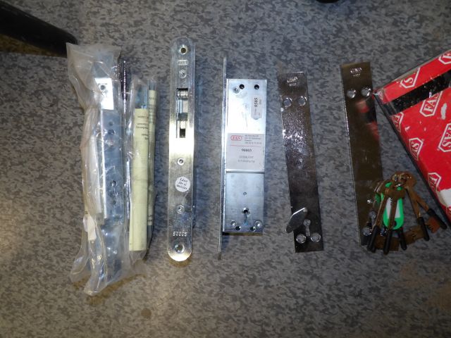 414492-6 Door lock with code mm