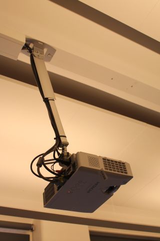 439308-3 Hitachi projector and projector screen