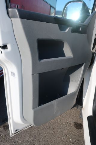 446994-8 Volkswagen 7HC Caravelle - 2010