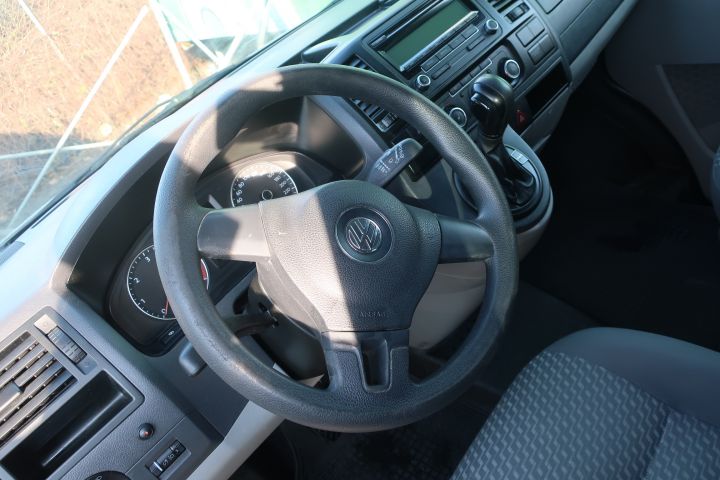 446994-22 Volkswagen 7HC Caravelle - 2010