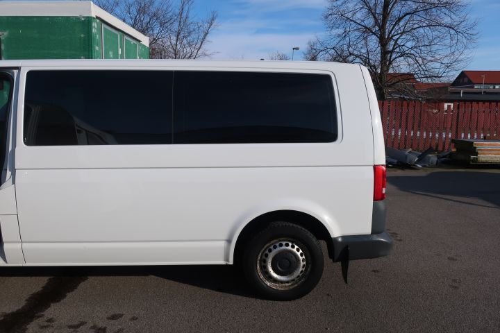 446994-4 Volkswagen 7HC Caravelle - 2010