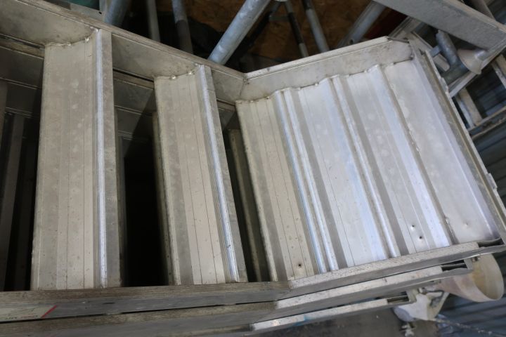 446995-6 Peri Up Rosette stairs for stands, 8pcs