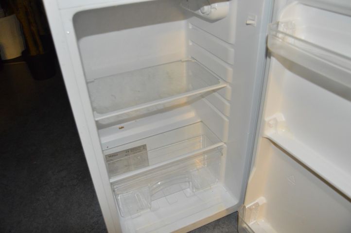 419284-4 Matsui fridge / freezer M50TW12E