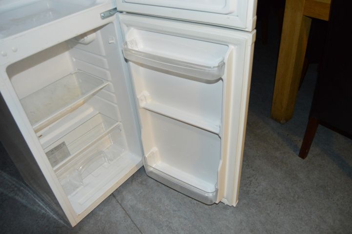 419284-5 Matsui fridge / freezer M50TW12E