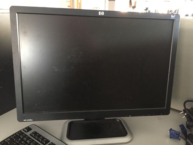 450860-3 Dell Computer & HP Display