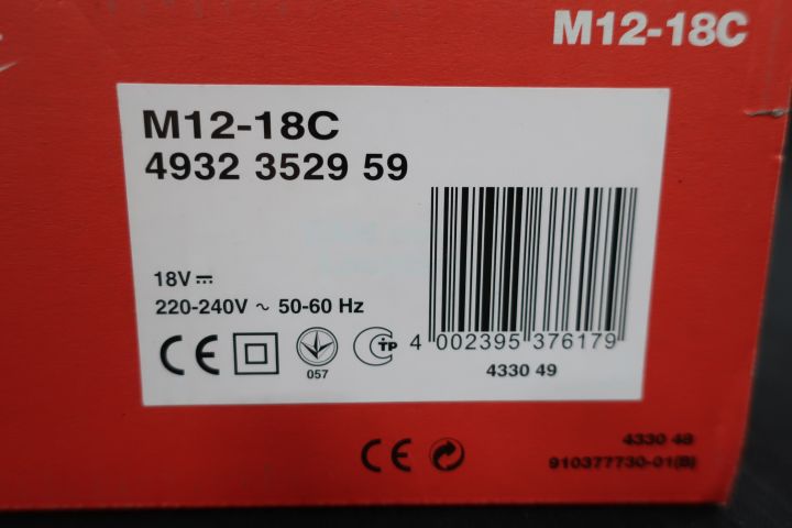 451438-5 Battery Charger Milwaukee M12-18C