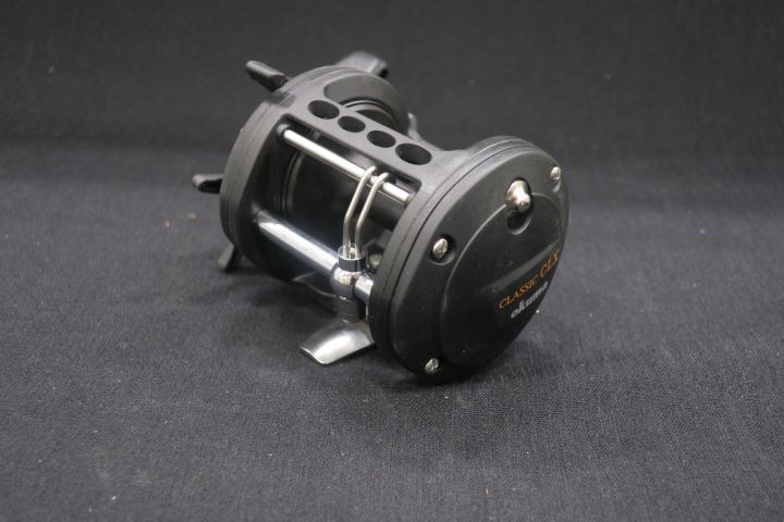 449203-2 2 sea fishing wrecks Okuma classic CLX-300la