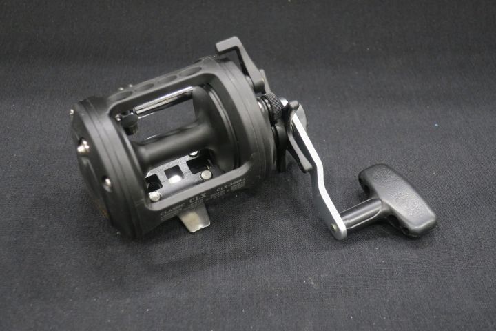 449203-3 2 sea fishing wrecks Okuma classic CLX-300la