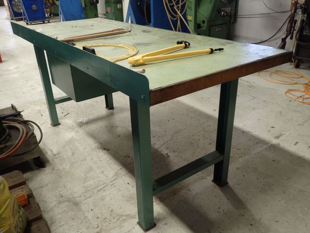 399974-3 Workbench with accessories