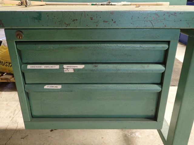 399974-5 Workbench with accessories