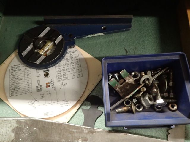 399974-9 Workbench with accessories